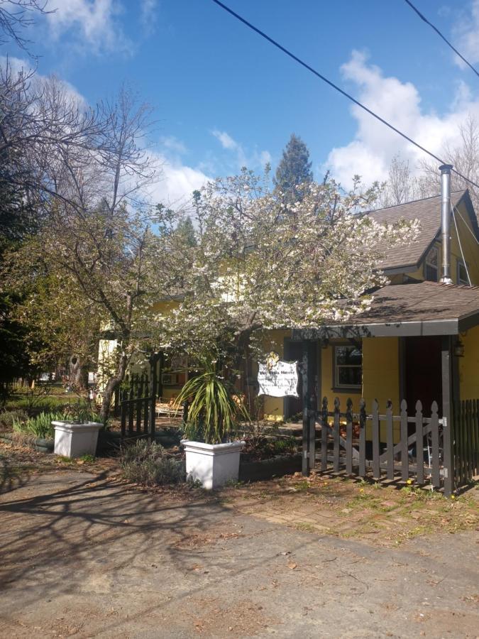 Bigfoot Rv & Cabins Park Happy Camp Exterior photo