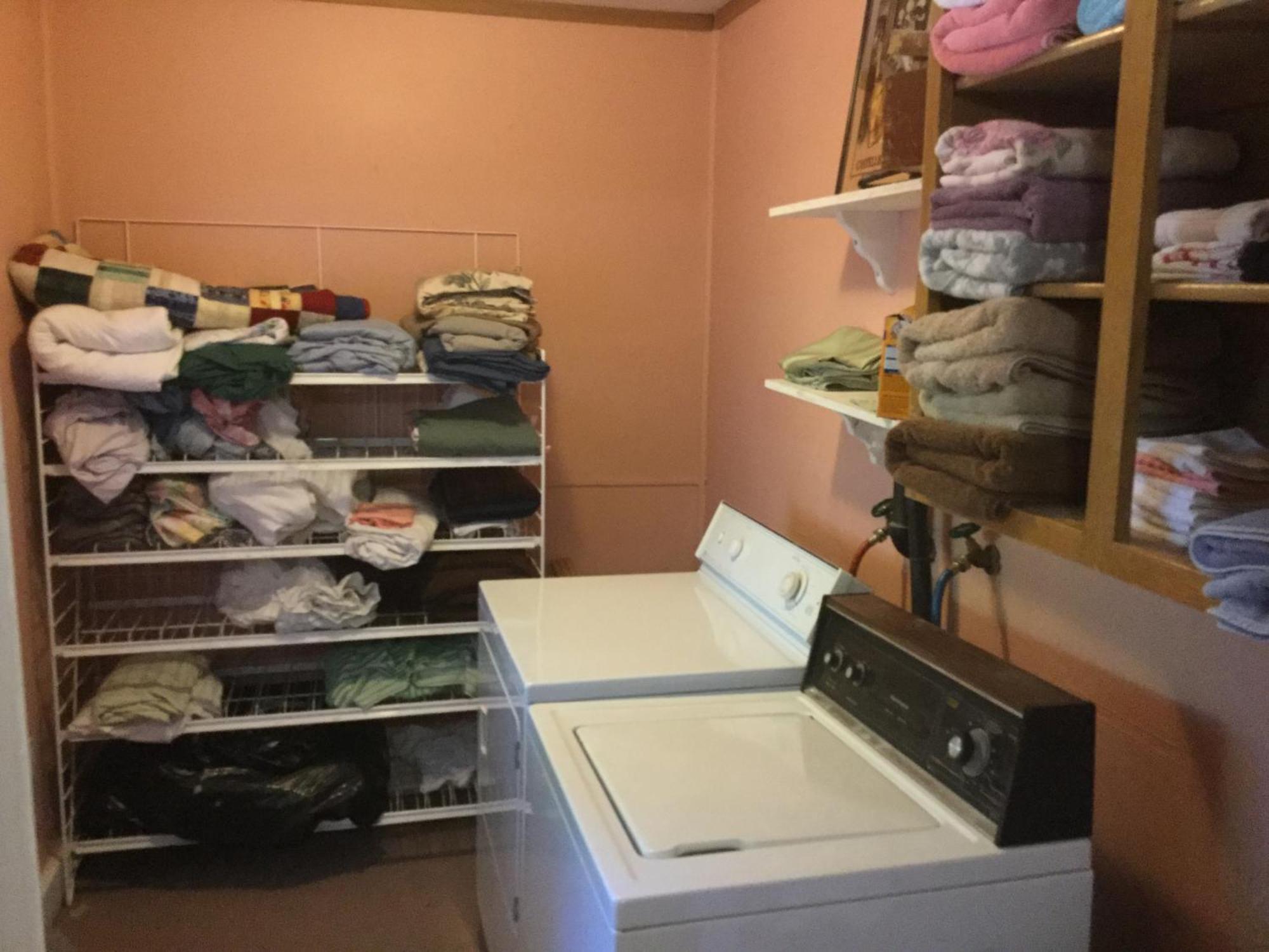 Bigfoot Rv & Cabins Park Happy Camp Room photo